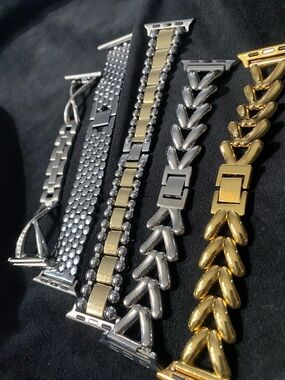 Set of 5 Gold and Silver Metal Bracelet bands for Apple Watch. Sizes 38mm- 41mm.